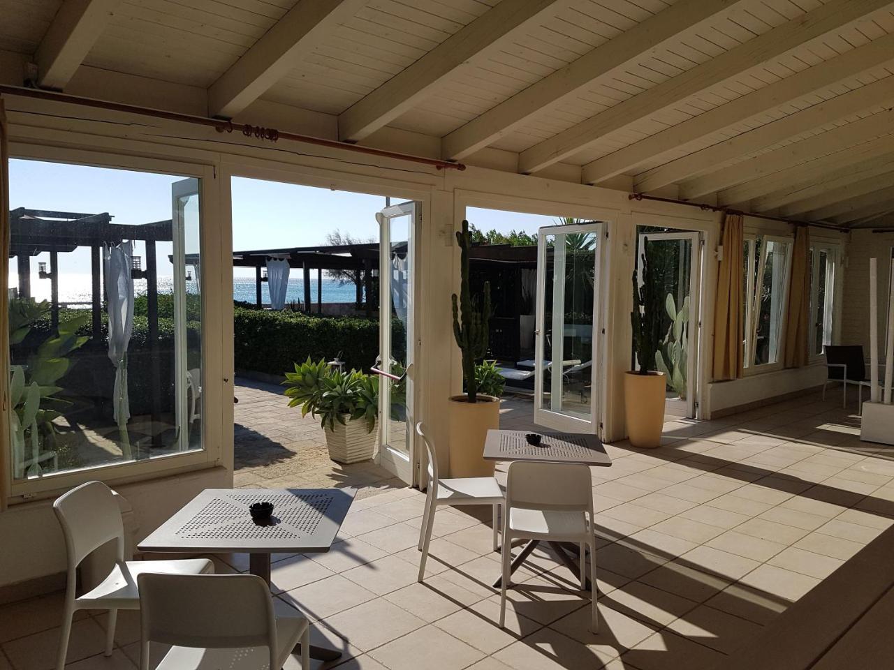 La Giara Resort 托雷圣乔万尼乌 外观 照片